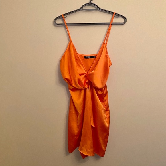 MISSGUIDED satin dress - Picture 2 of 3